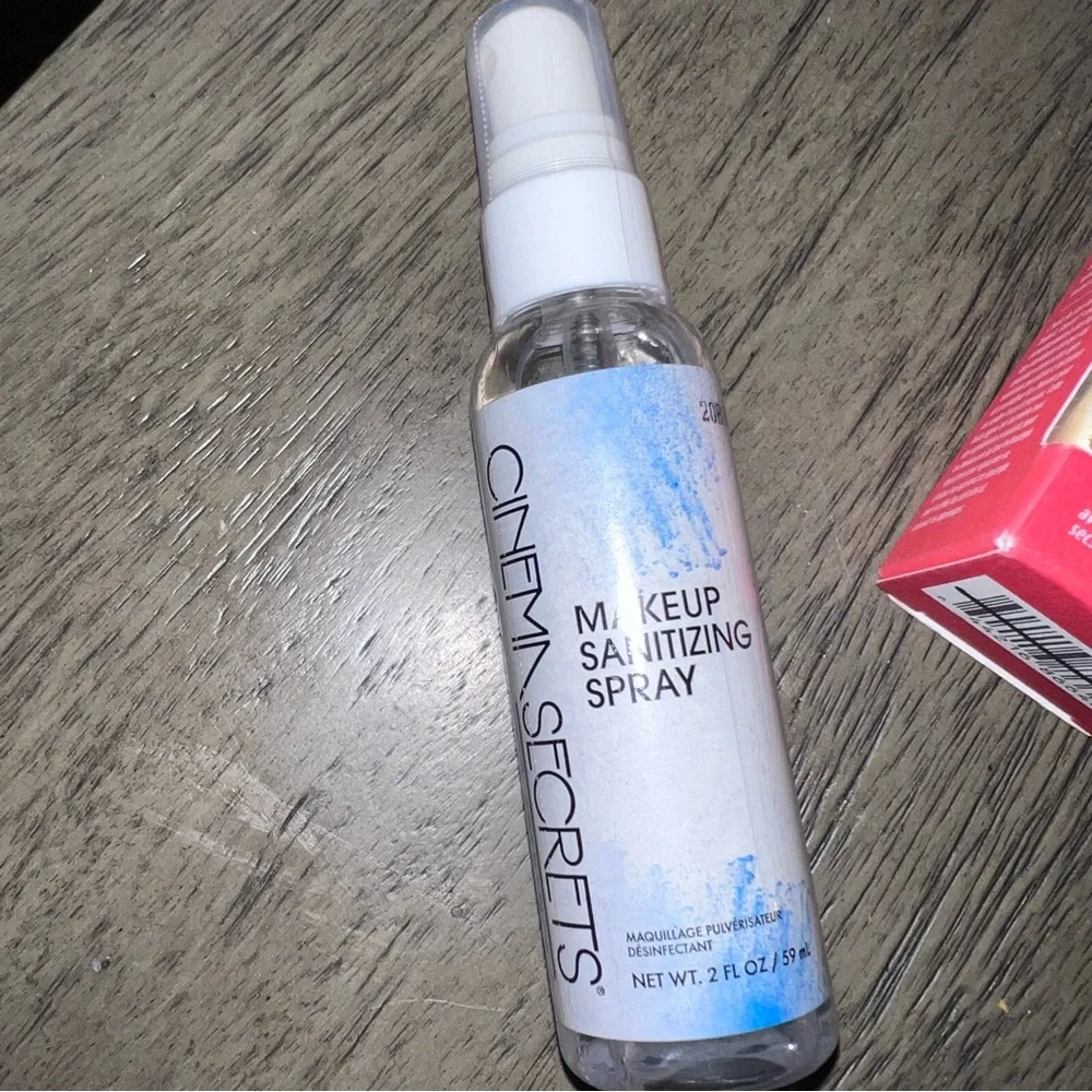 Cinema Secrets Makeup Sterilizing Spray, 2oz Disinfect your makeup